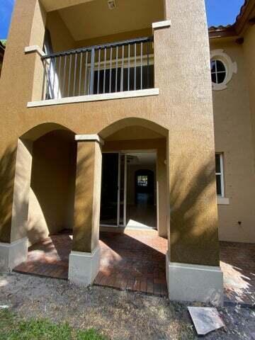 2896 Hidden Hills Road Unit: 1006