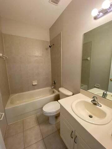 2896 Hidden Hills Road Unit: 1006