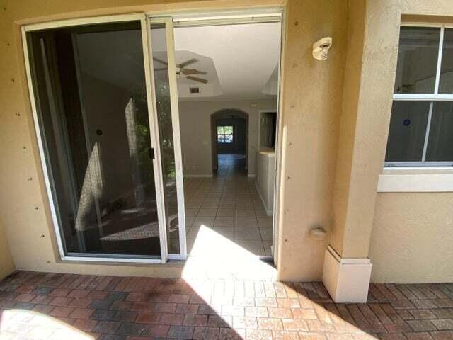 2896 Hidden Hills Road Unit: 1006