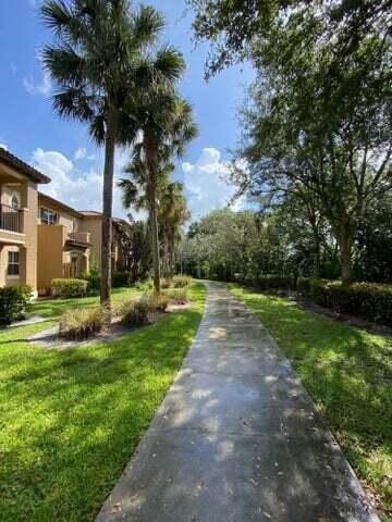 2896 Hidden Hills Road Unit: 1006