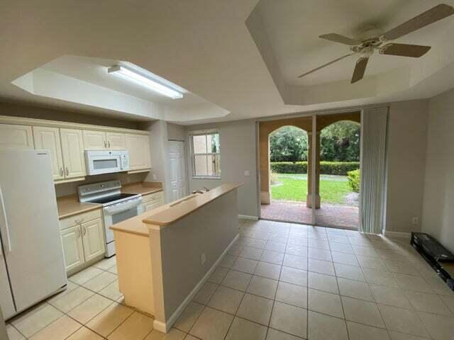 2896 Hidden Hills Road Unit: 1006