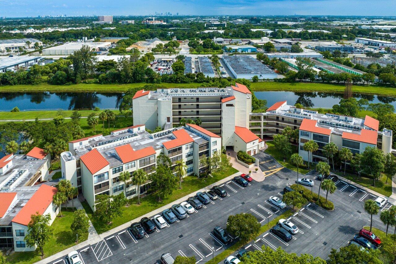 2314 S Cypress Bend Drive Unit: 513