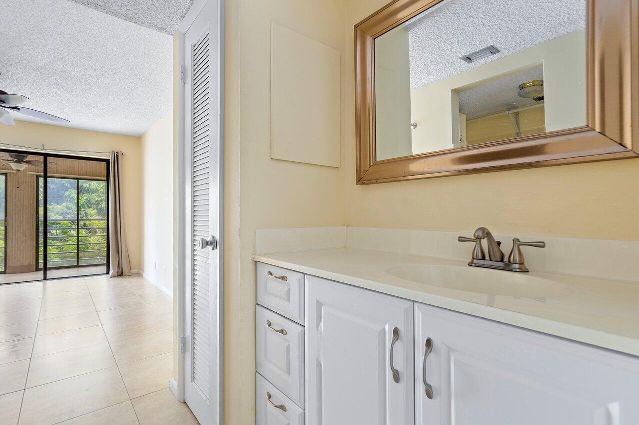 2314 S Cypress Bend Drive Unit: 513