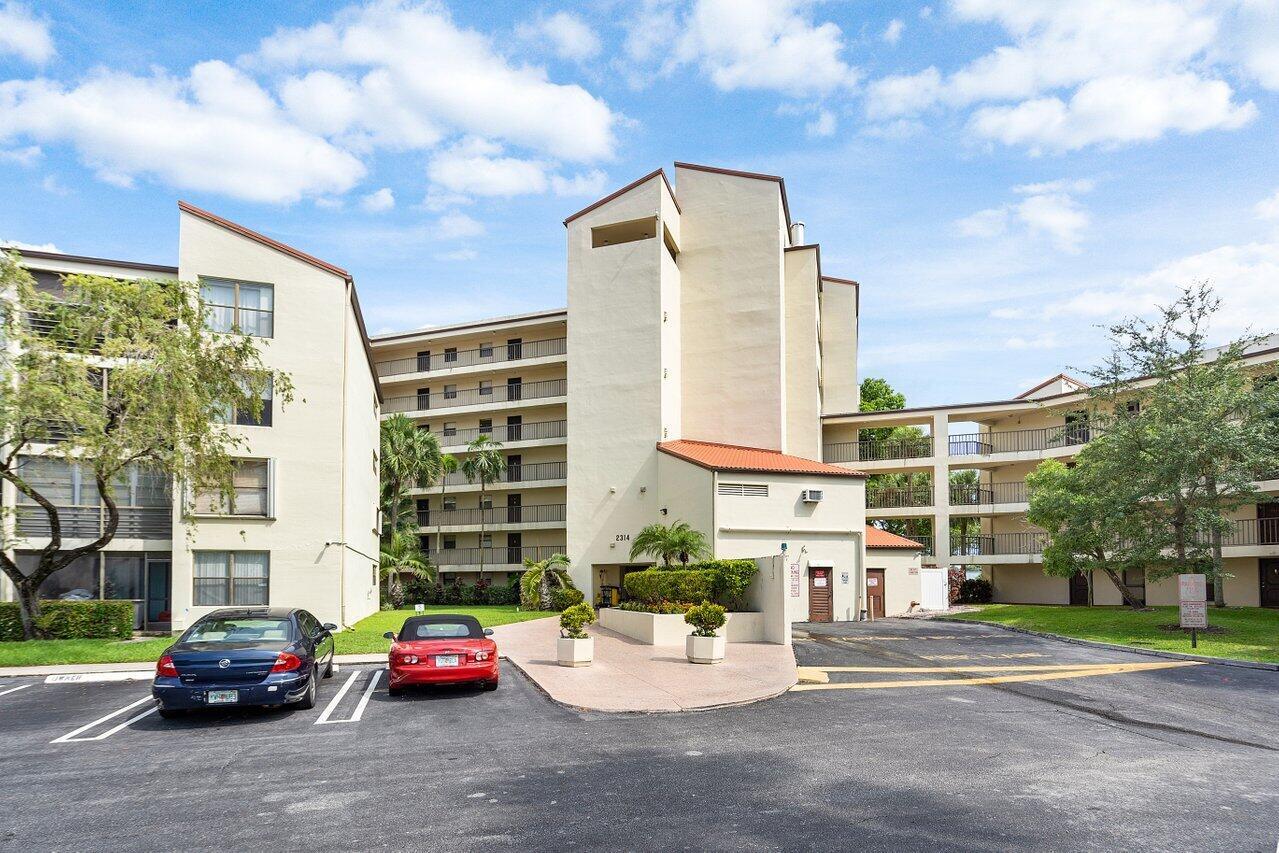 2314 S Cypress Bend Drive Unit: 513