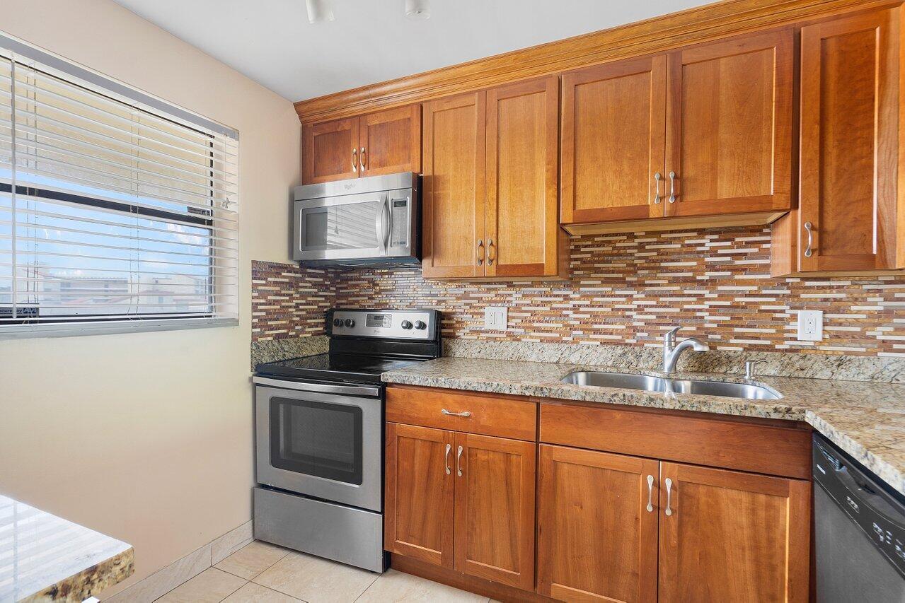 2314 S Cypress Bend Drive Unit: 513