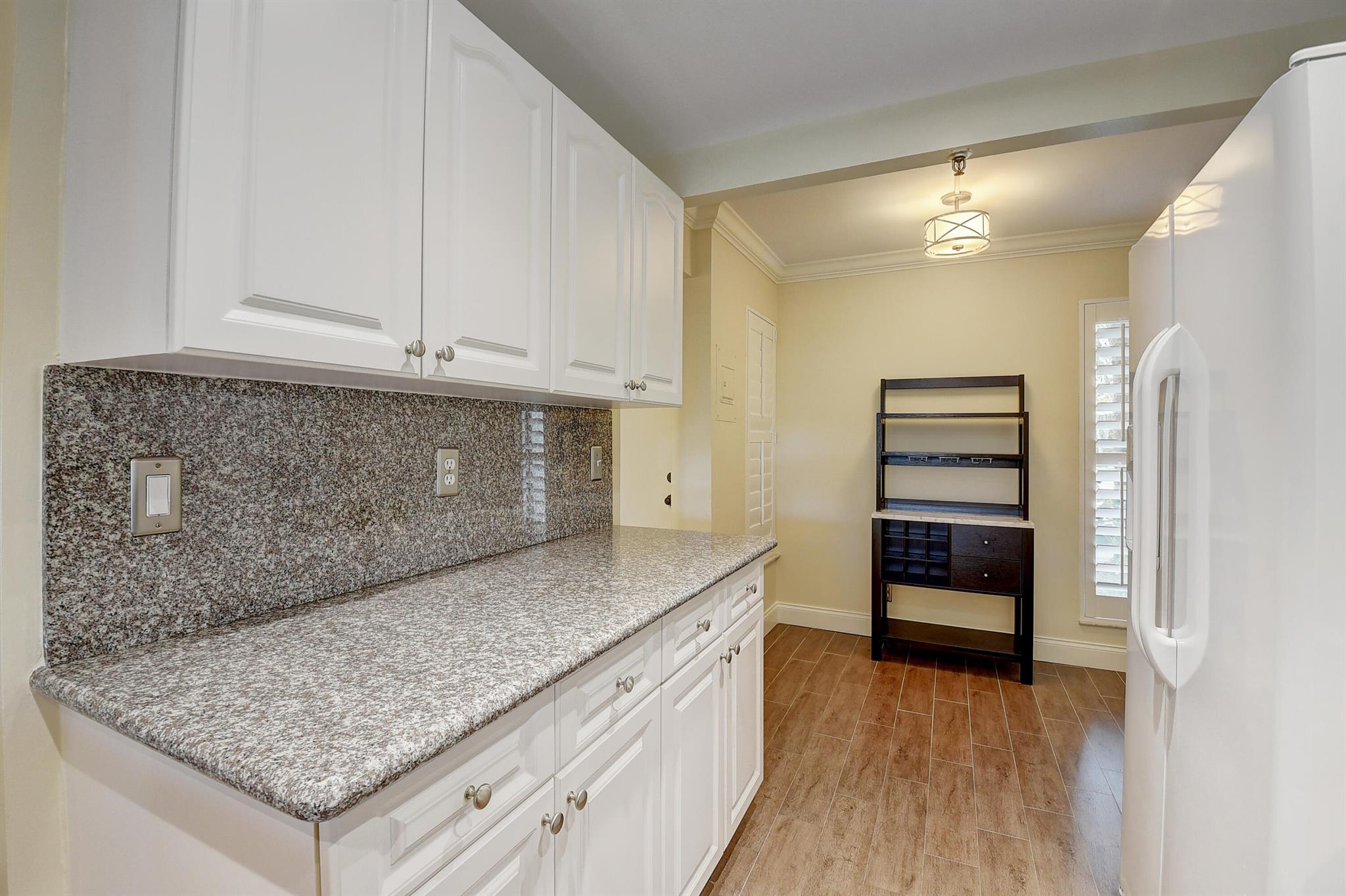 18 Royal Palm Way Unit: 104