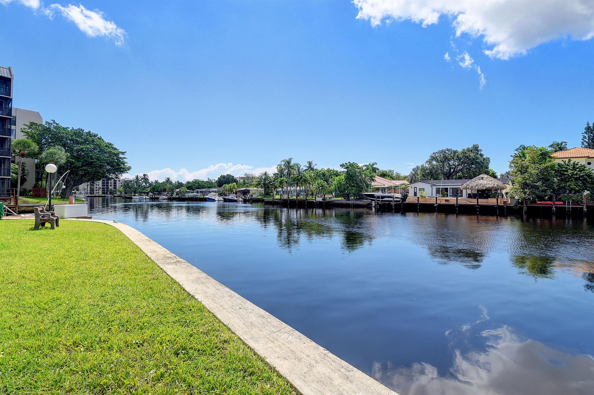 18 Royal Palm Way Unit: 104