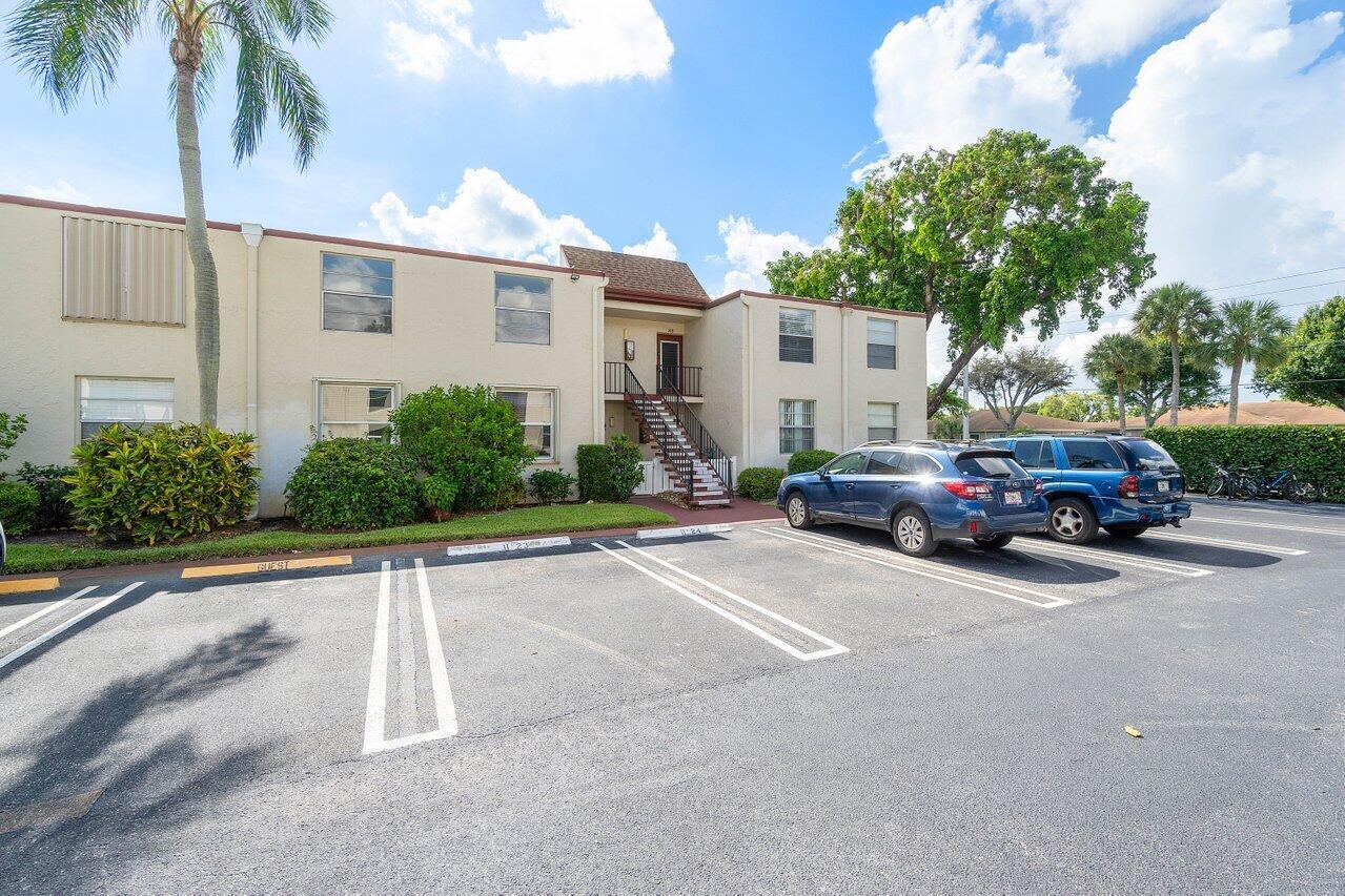 11 Willowbrook Lane Unit: 107