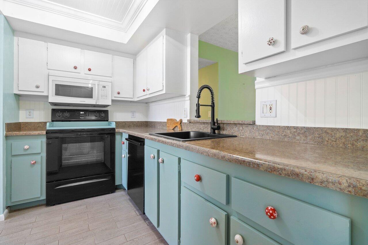 11 Willowbrook Lane Unit: 107