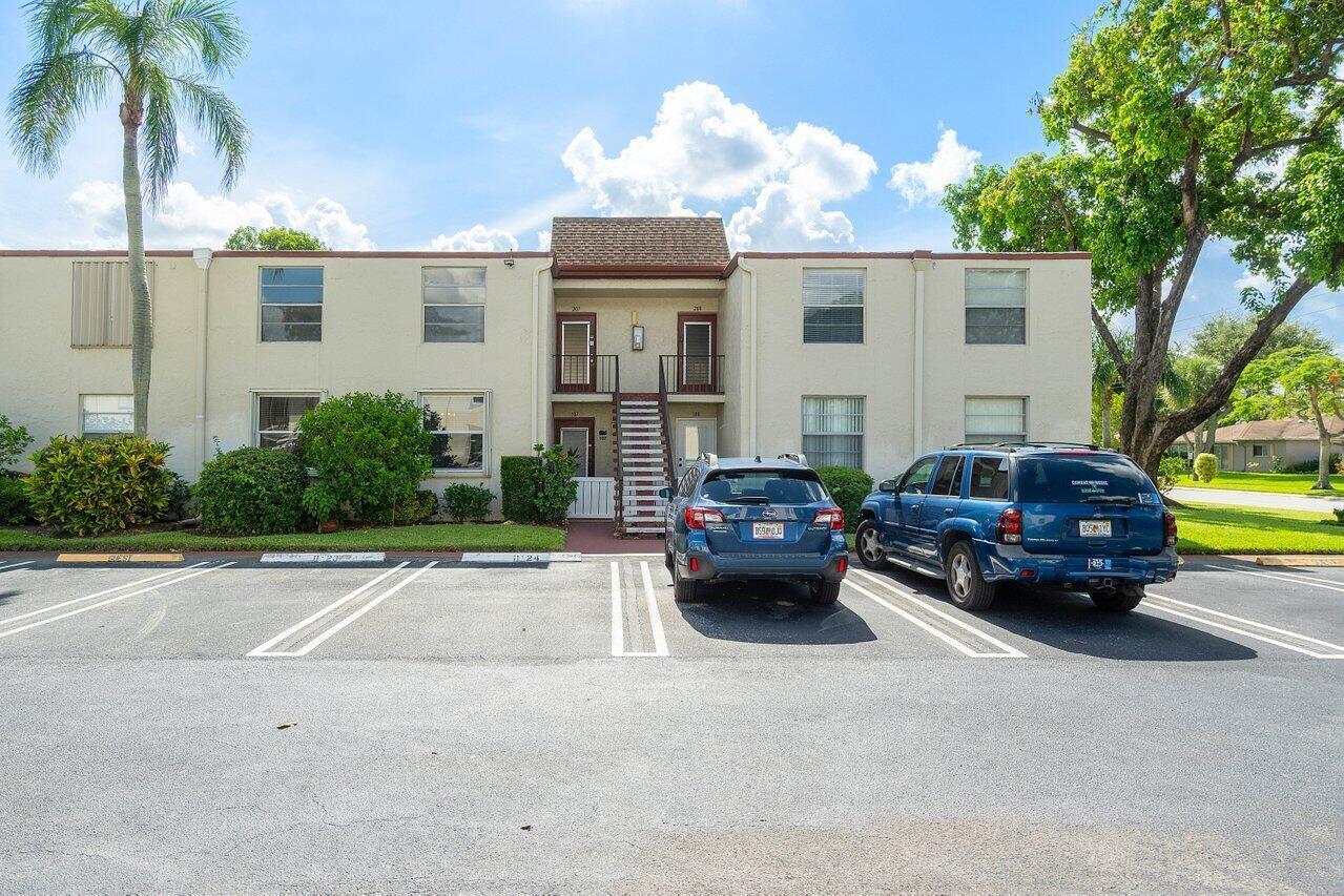 11 Willowbrook Lane Unit: 107