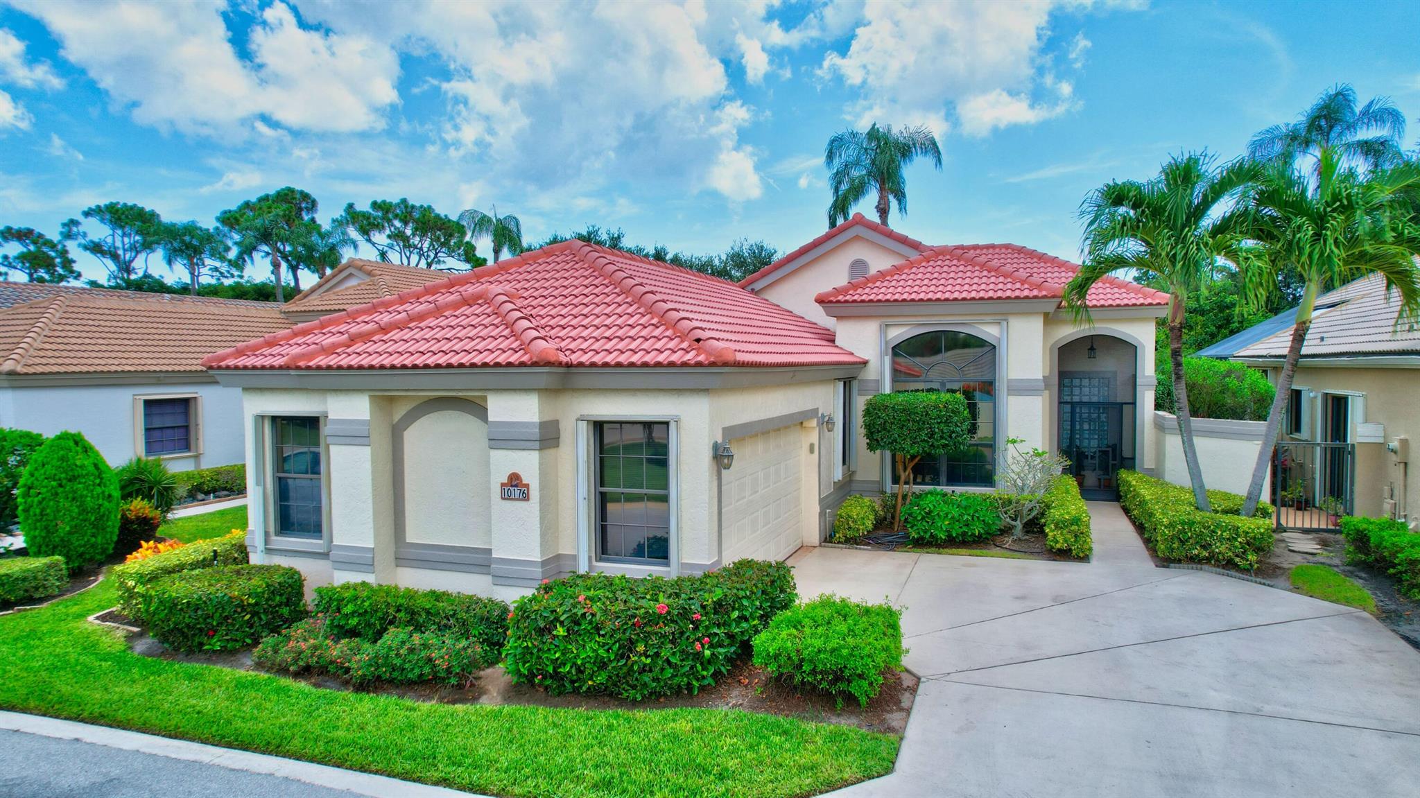 10176 Lexington Circle N