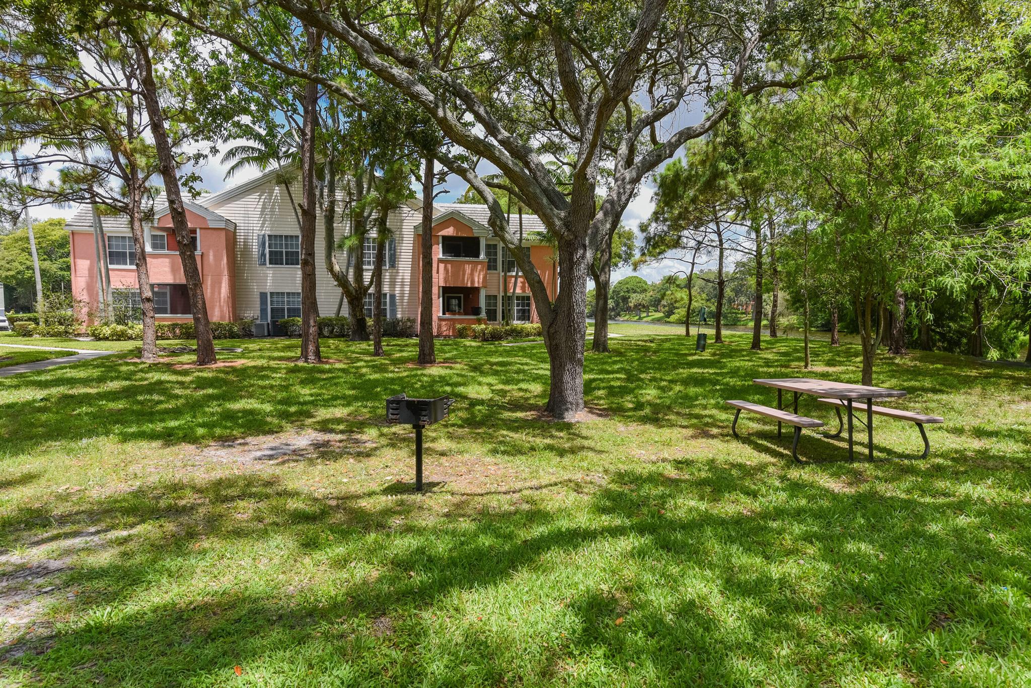 1365 Crystal Way Unit: H