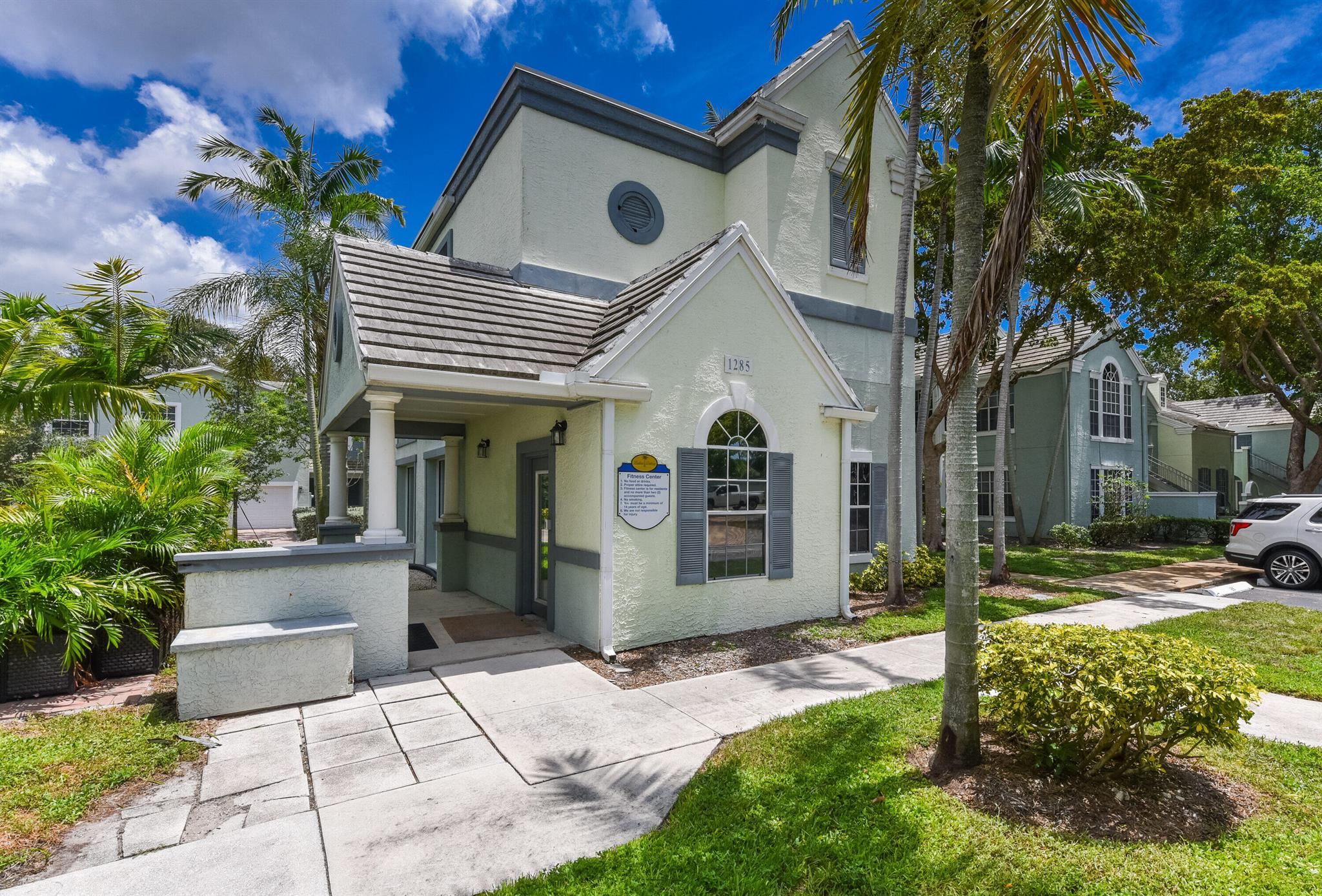 1365 Crystal Way Unit: H