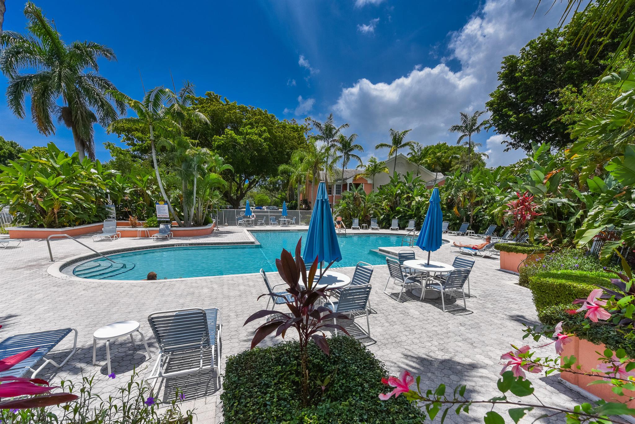 1365 Crystal Way Unit: H