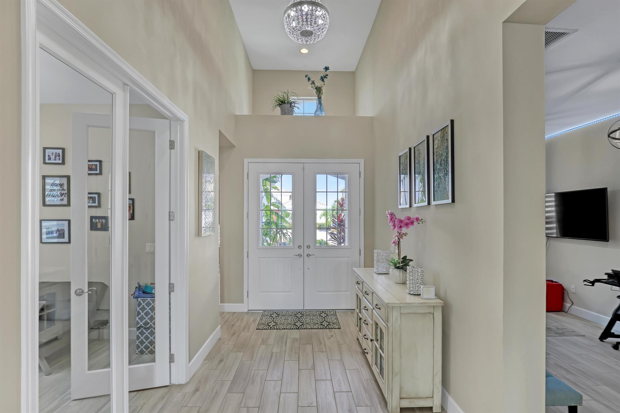 5986 Whippoorwill Circle