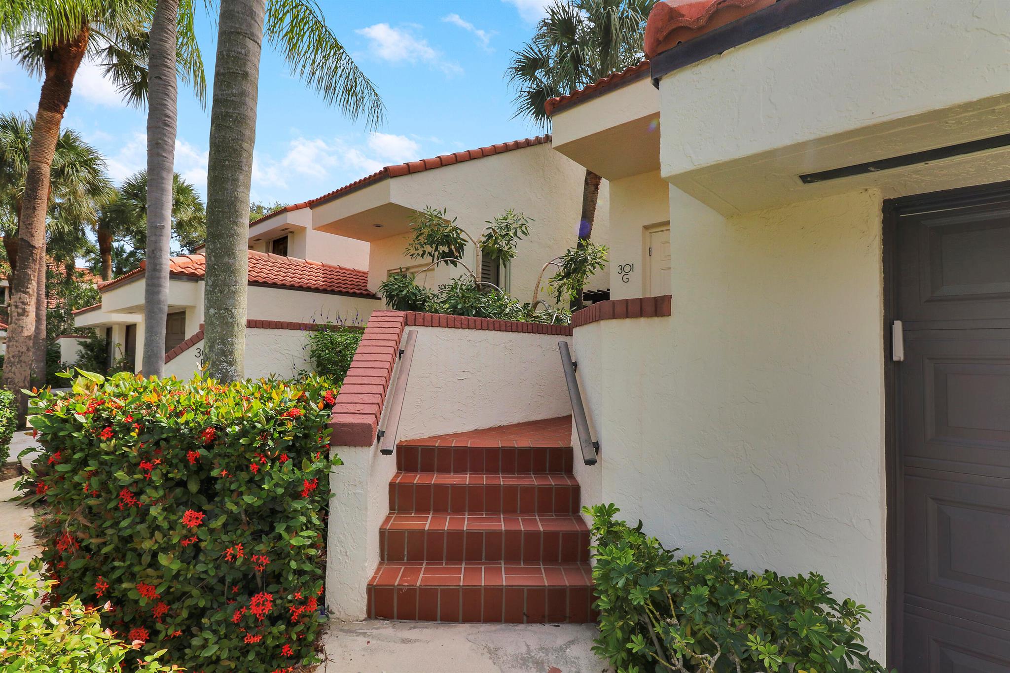301 Sea Oats Drive Unit: G