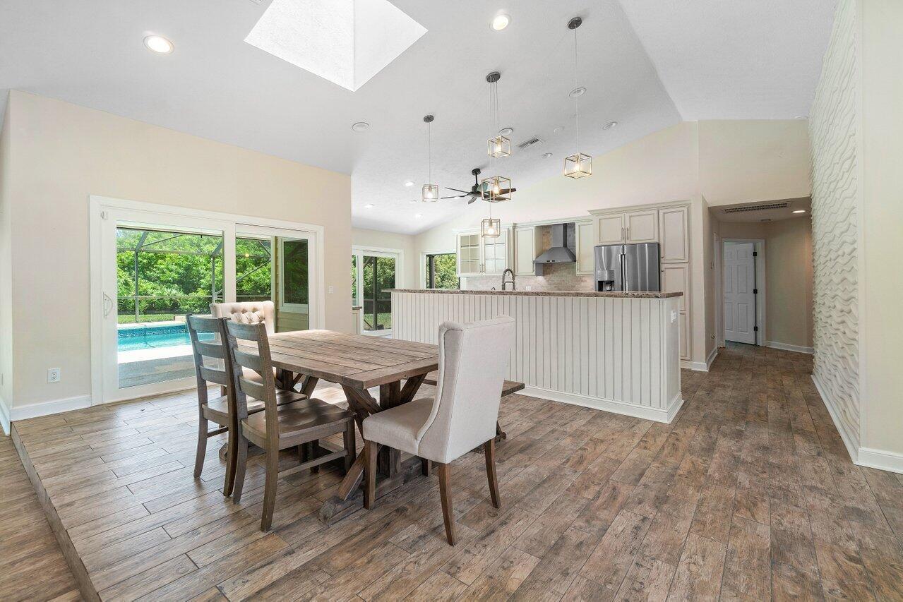815 NE Stokes Terrace