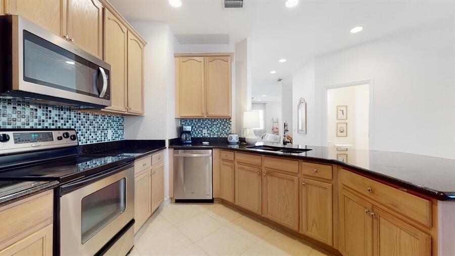 290 NE 5th Avenue Unit: 18
