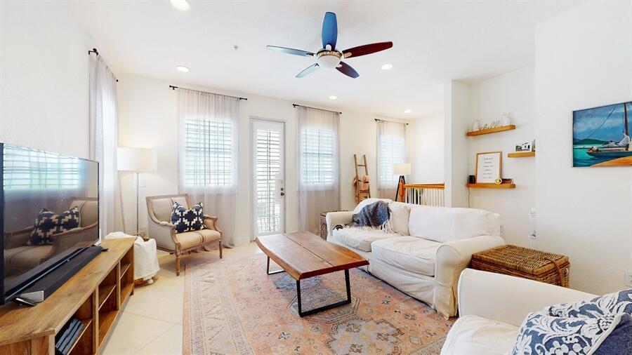 290 NE 5th Avenue Unit: 18