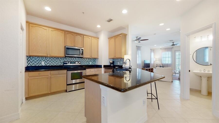 290 NE 5th Avenue Unit: 18