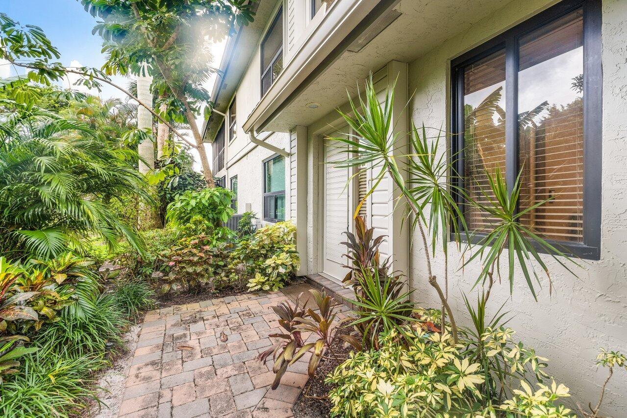 19848 Planters Boulevard Unit: B