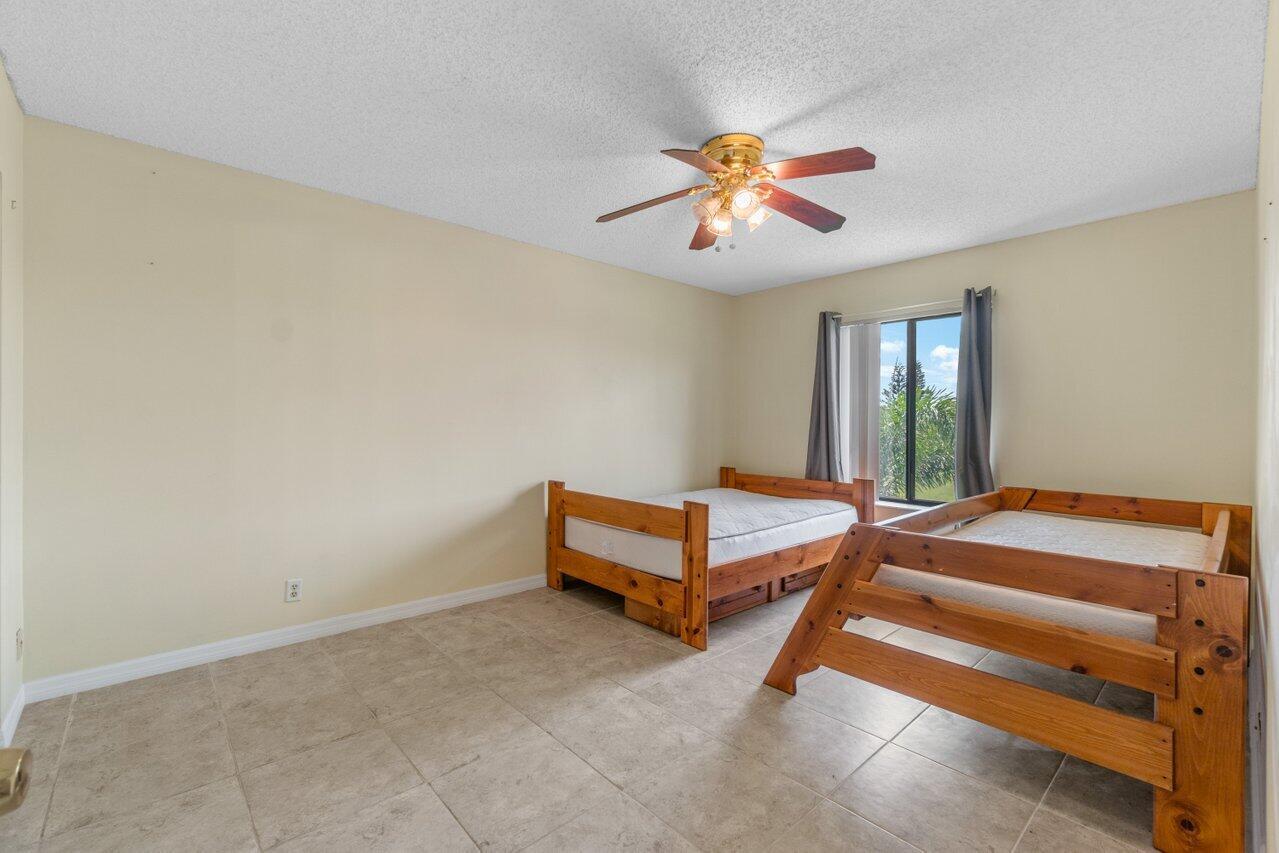627 Sea Pine Way Unit: F3
