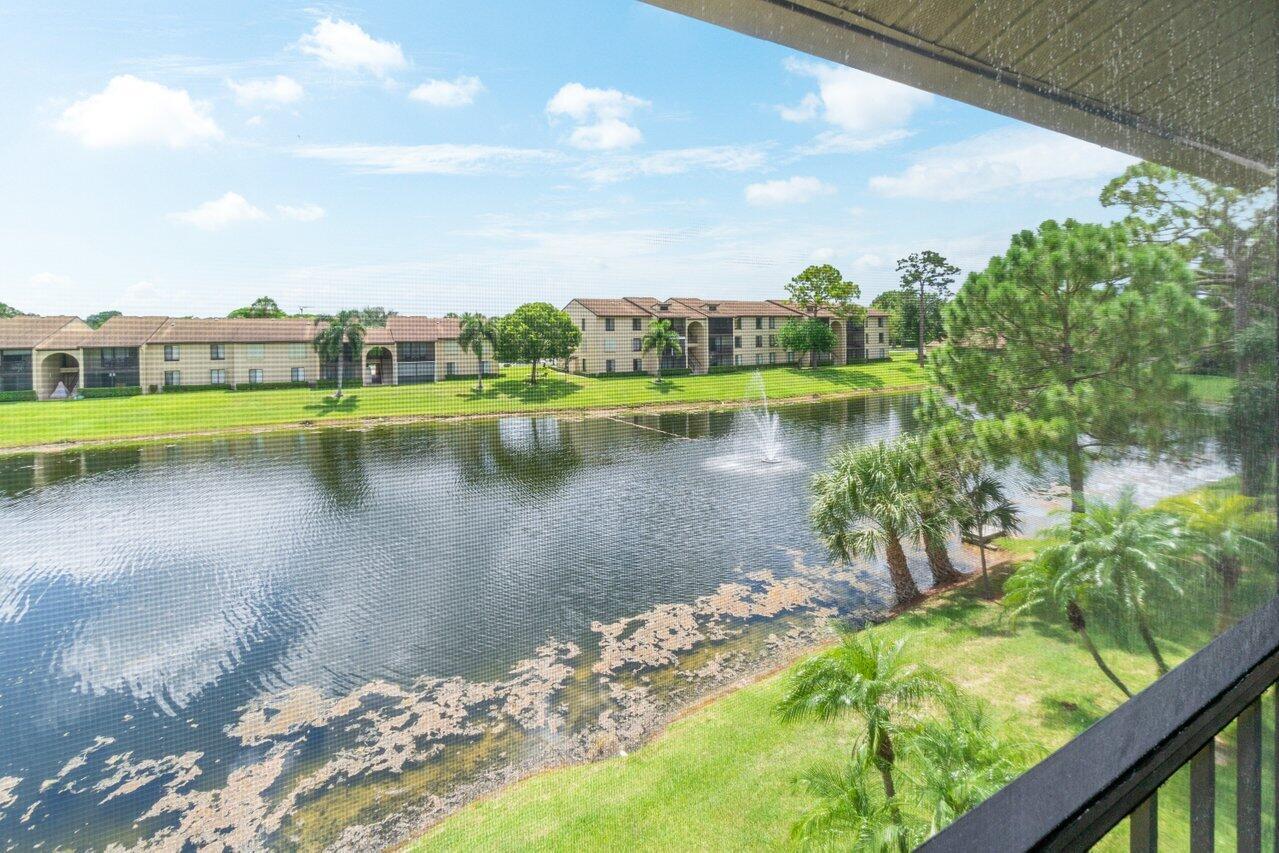627 Sea Pine Way Unit: F3
