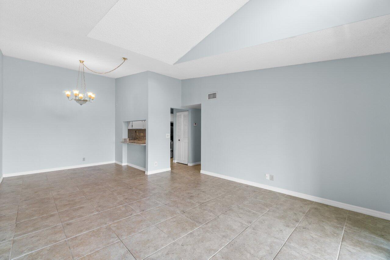 627 Sea Pine Way Unit: F3