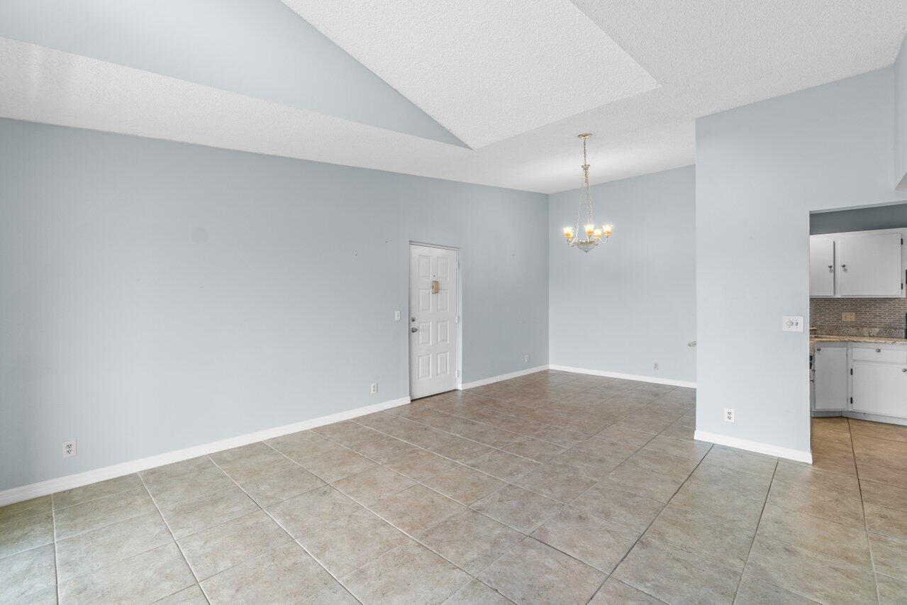 627 Sea Pine Way Unit: F3