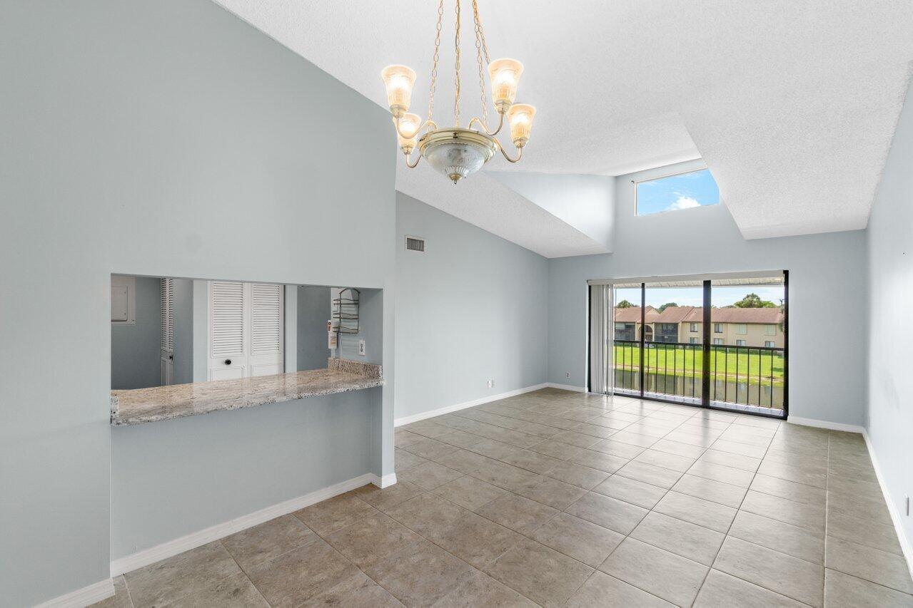 627 Sea Pine Way Unit: F3