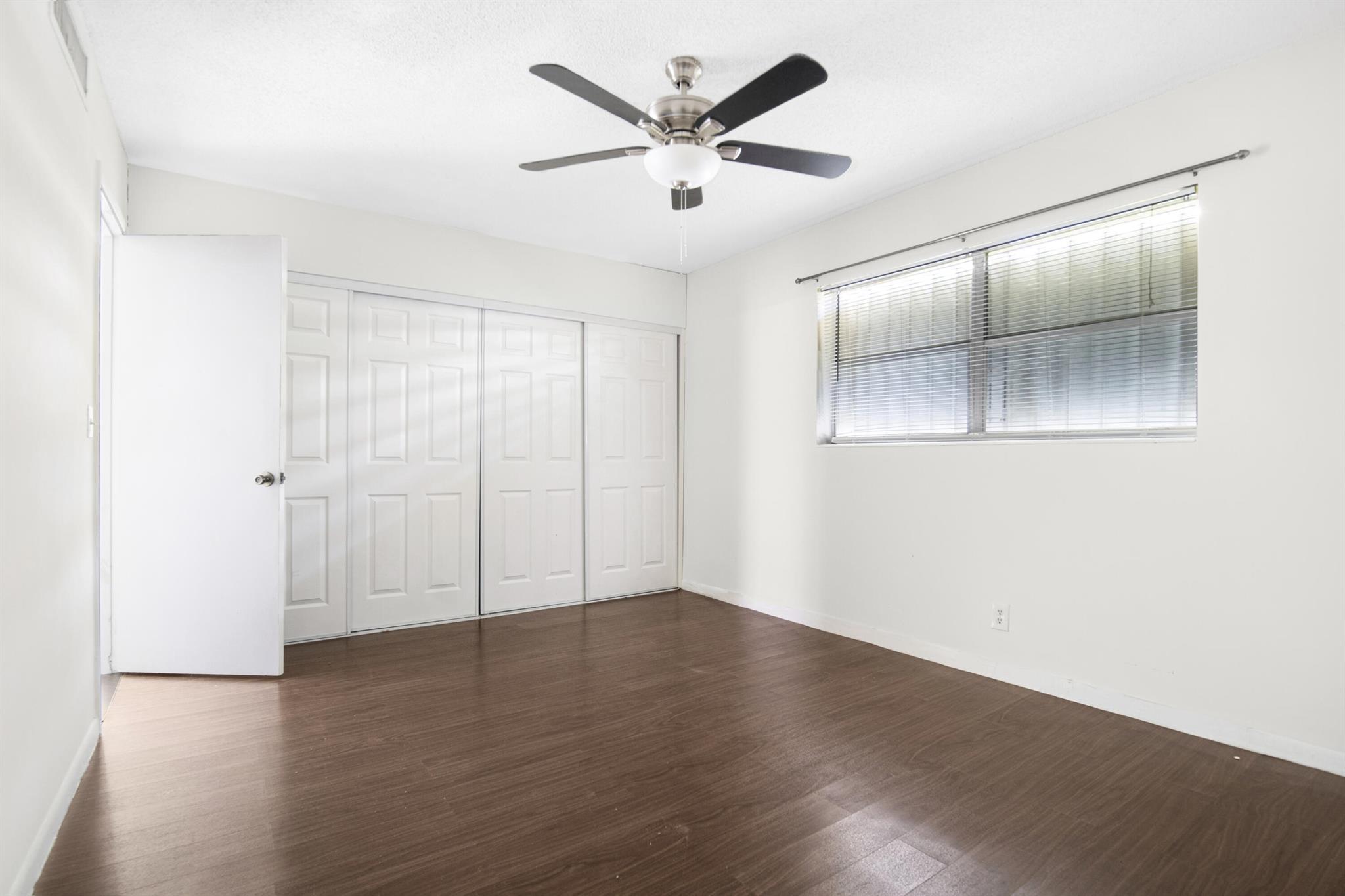 560 SE 2nd Avenue Unit: H-27