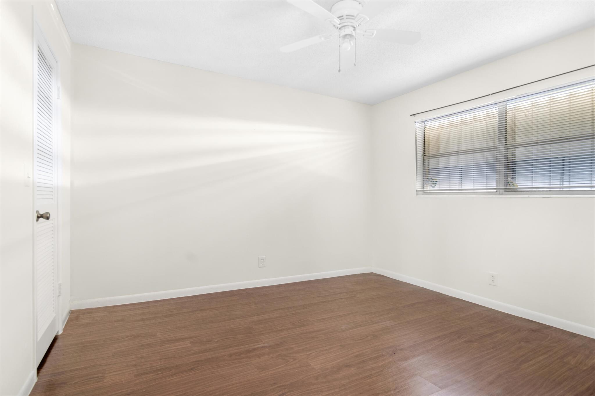 560 SE 2nd Avenue Unit: H-27