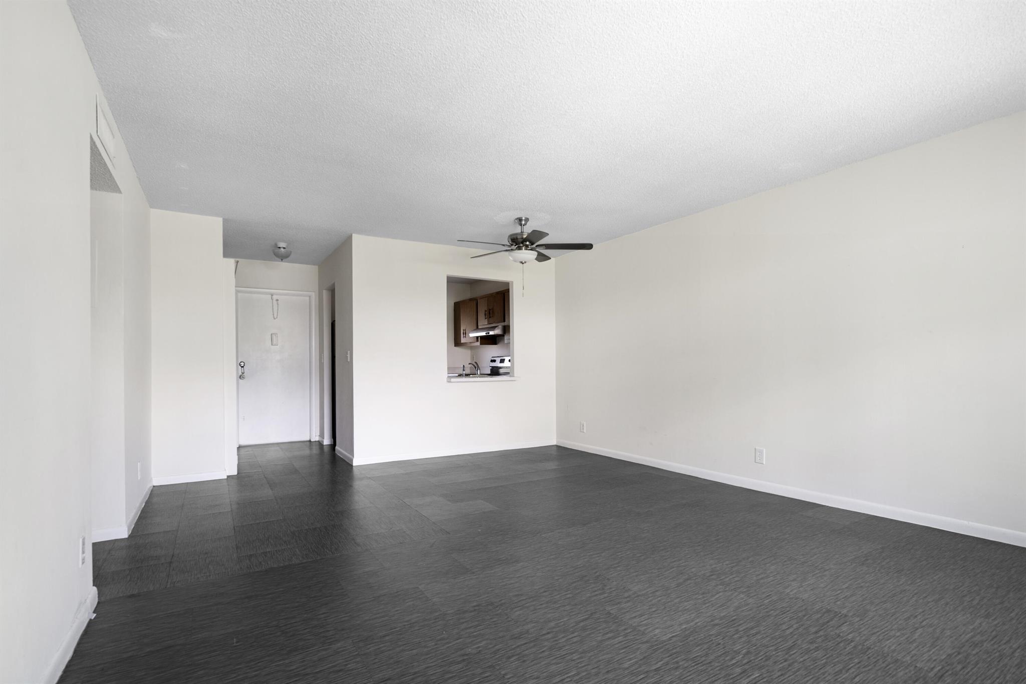 560 SE 2nd Avenue Unit: H-27
