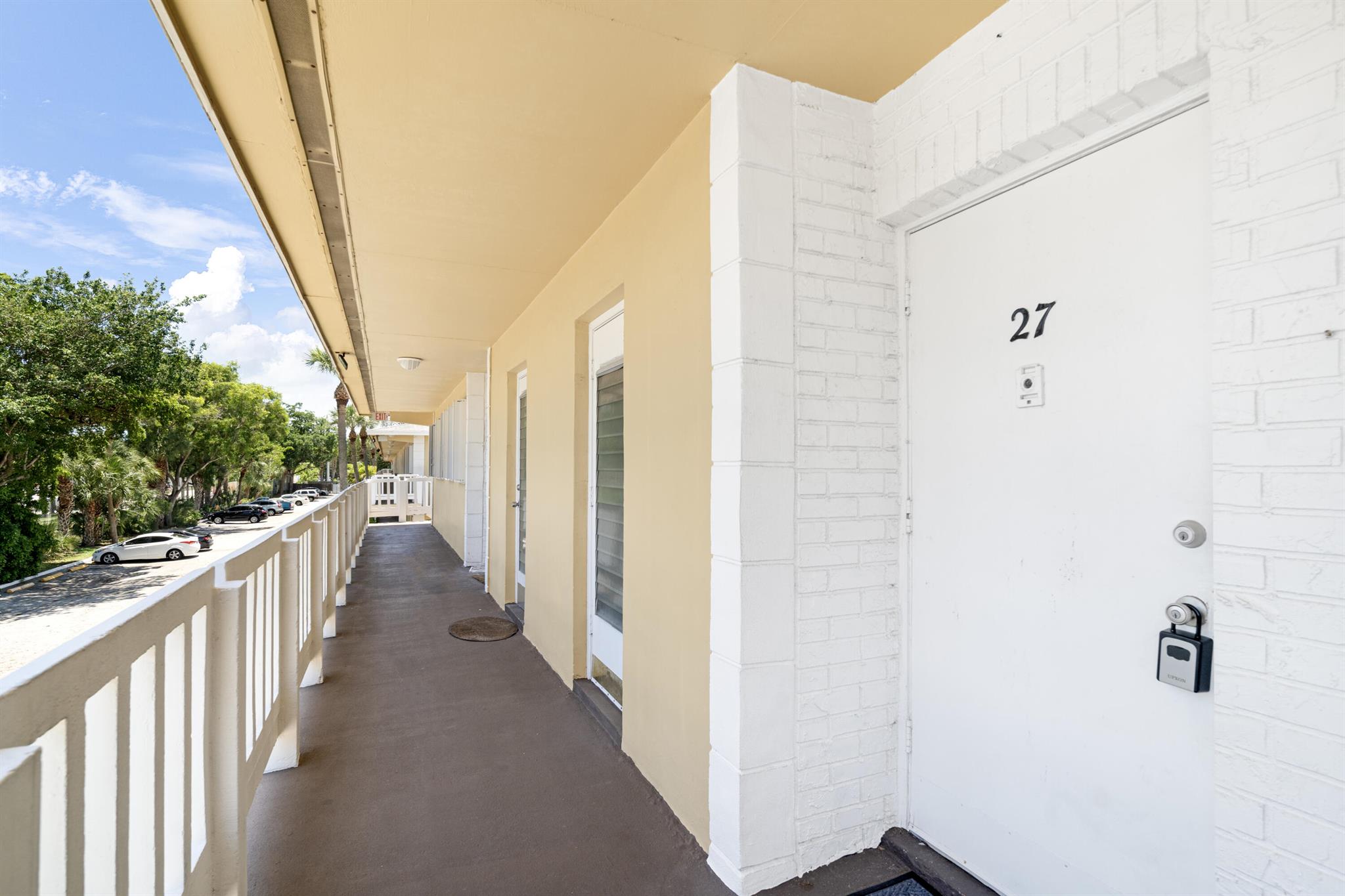 560 SE 2nd Avenue Unit: H-27
