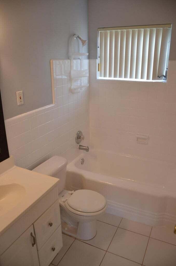 2171 NE 4th Court