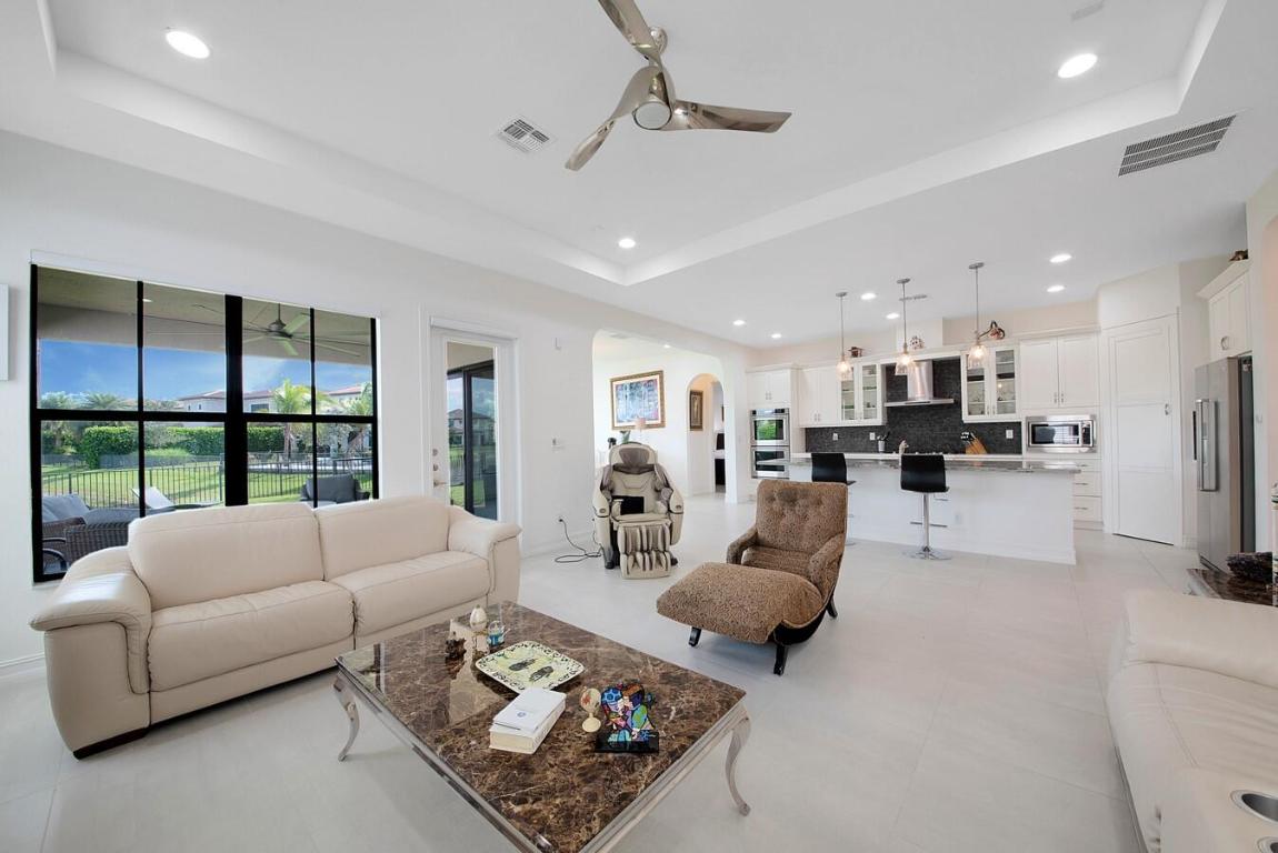 11600 Solstice Circle, Parkland