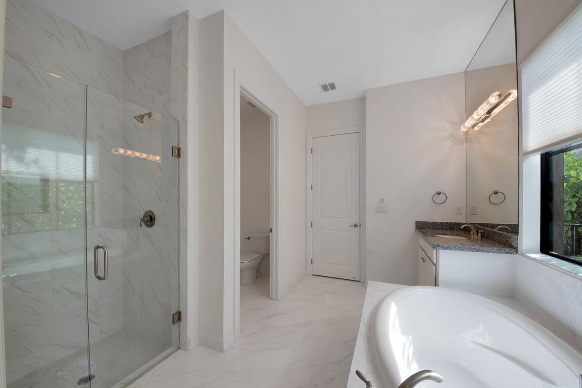 11600 Solstice Circle, Parkland