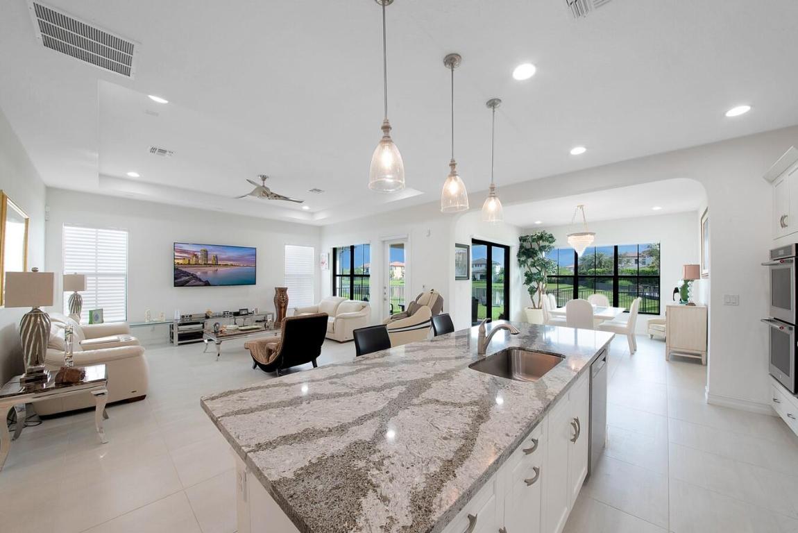 11600 Solstice Circle, Parkland