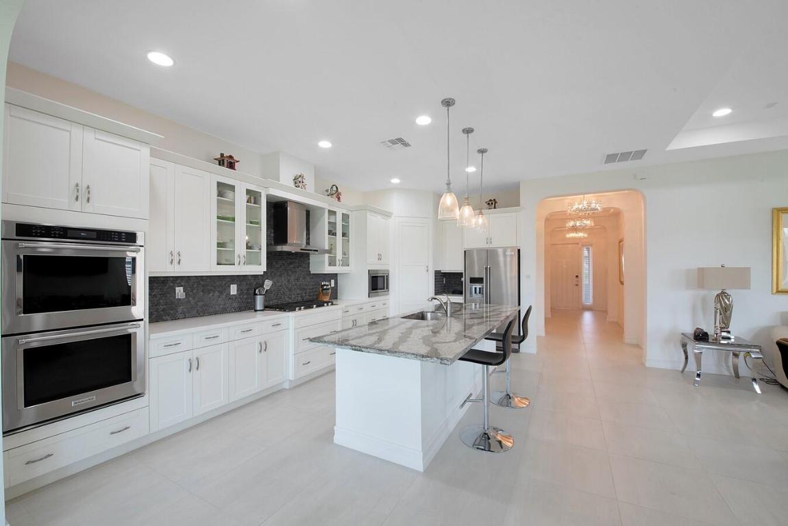 11600 Solstice Circle, Parkland