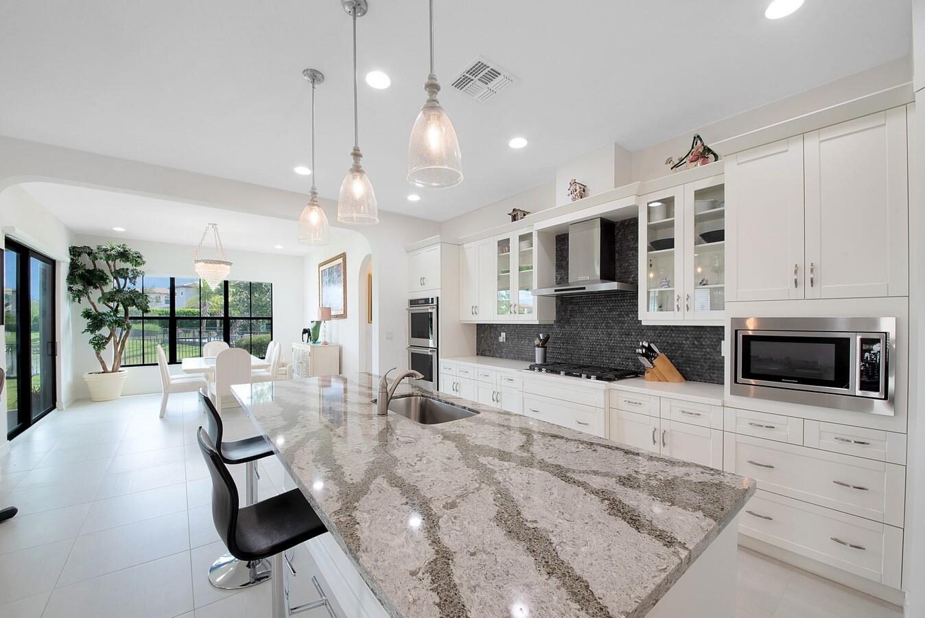 11600 Solstice Circle, Parkland