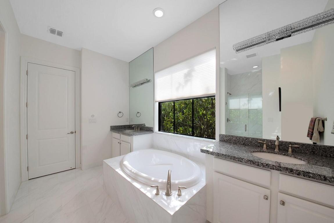 11600 Solstice Circle, Parkland