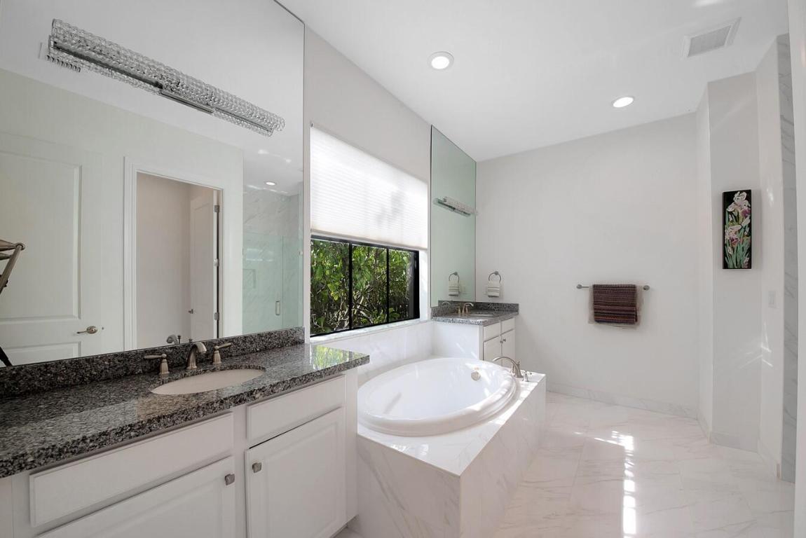 11600 Solstice Circle, Parkland