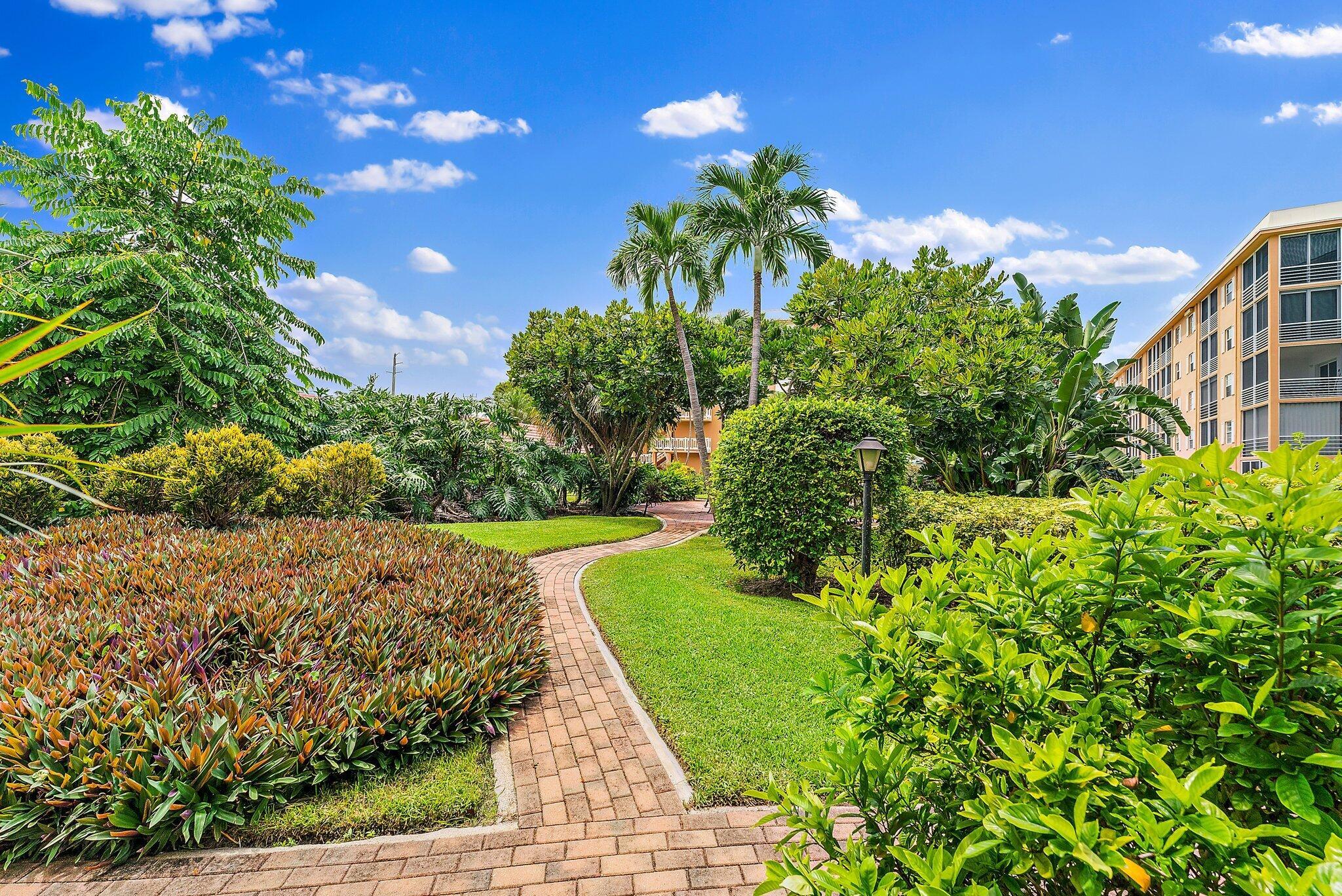 300 Golfview Road Unit: 105