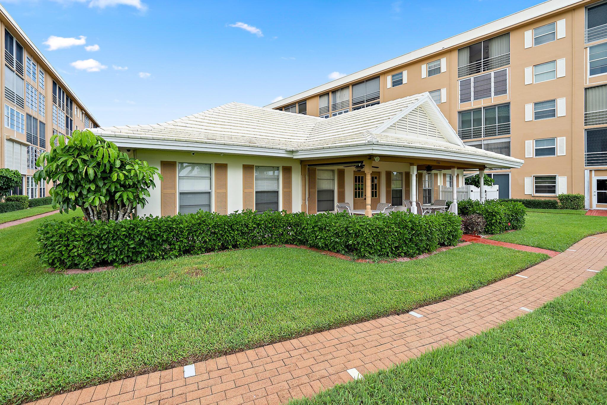 300 Golfview Road Unit: 105