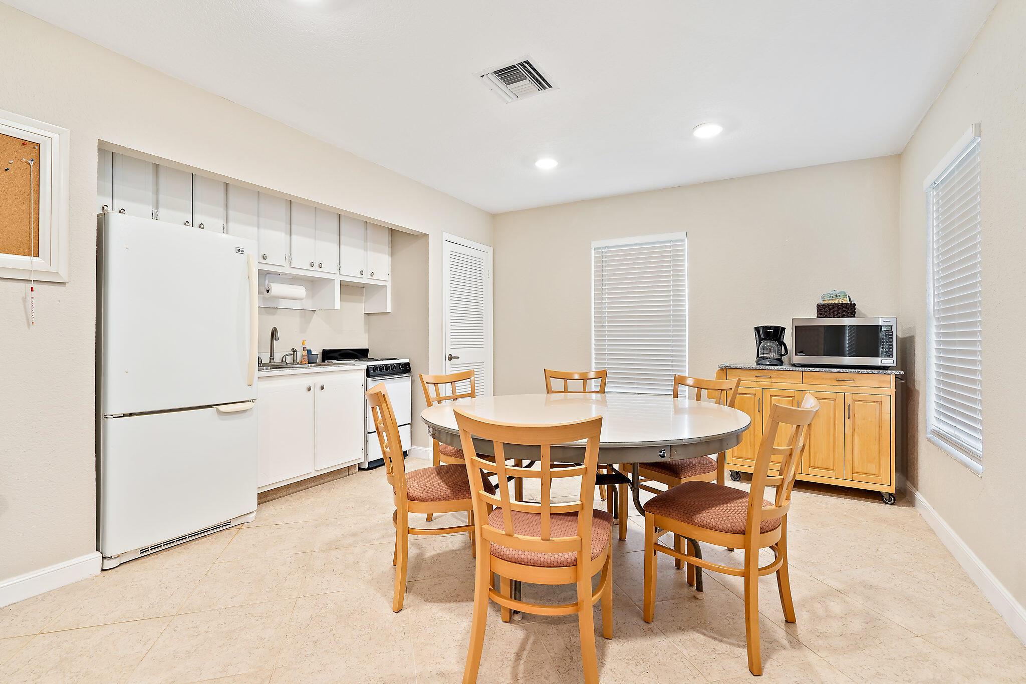 300 Golfview Road Unit: 105