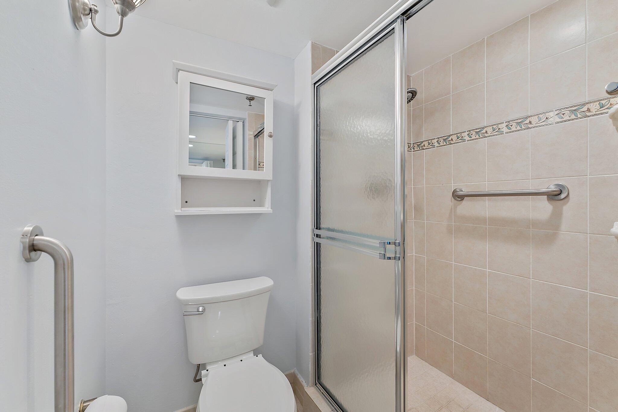 300 Golfview Road Unit: 105