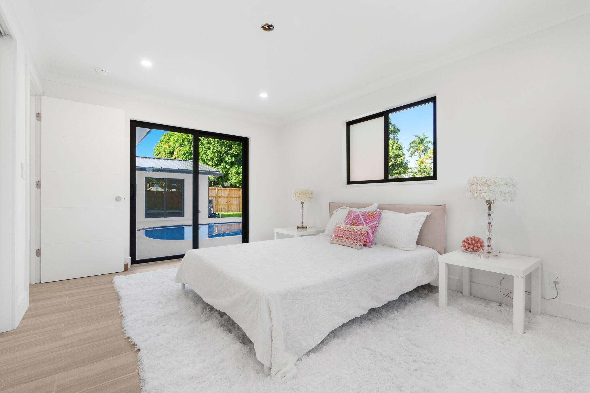 3030 Fernwood Drive