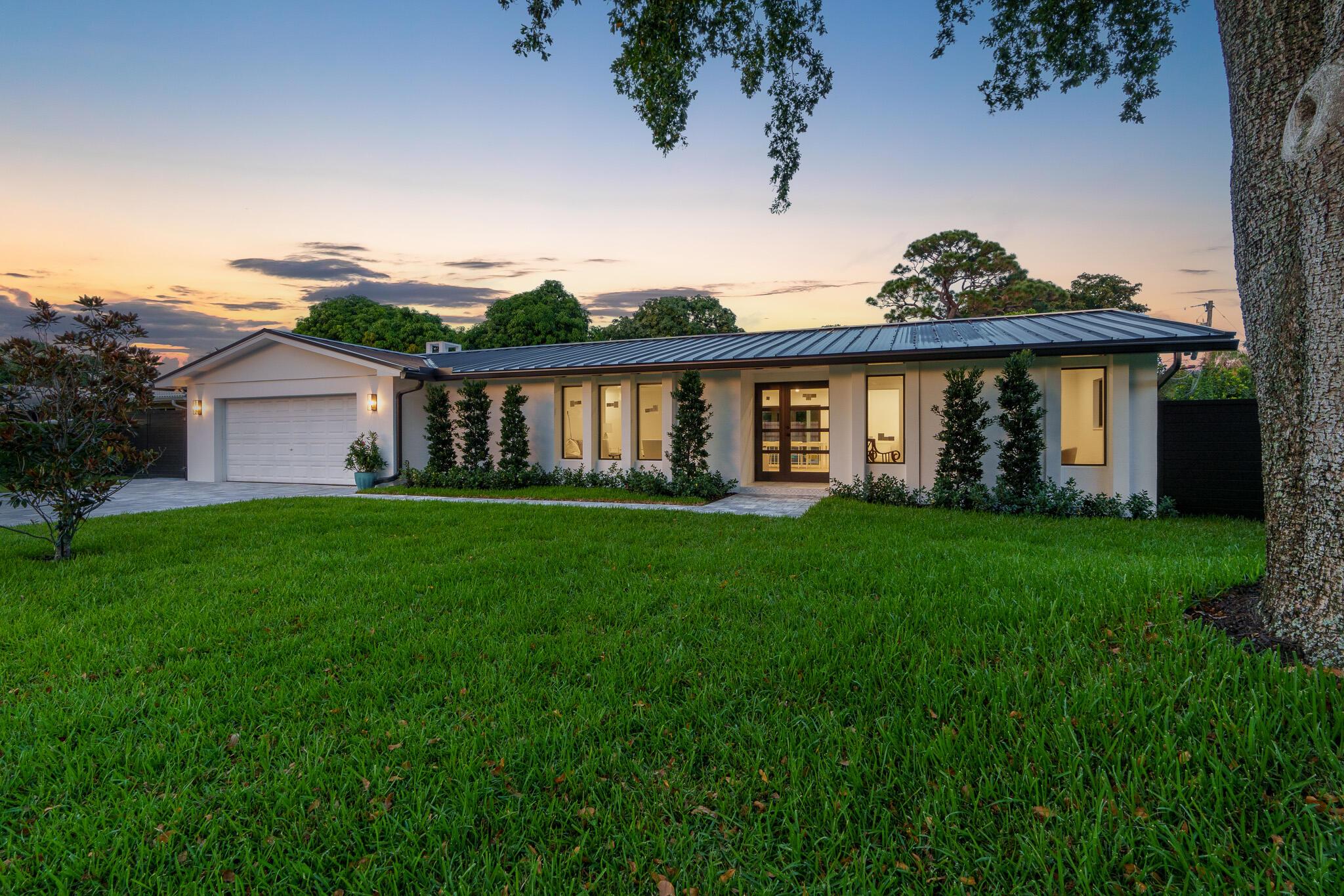 3030 Fernwood Drive
