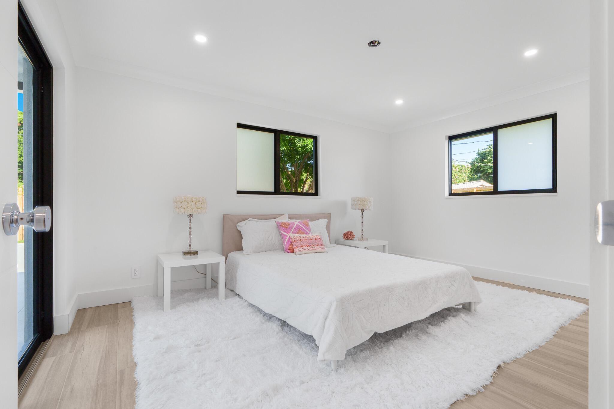 3030 Fernwood Drive