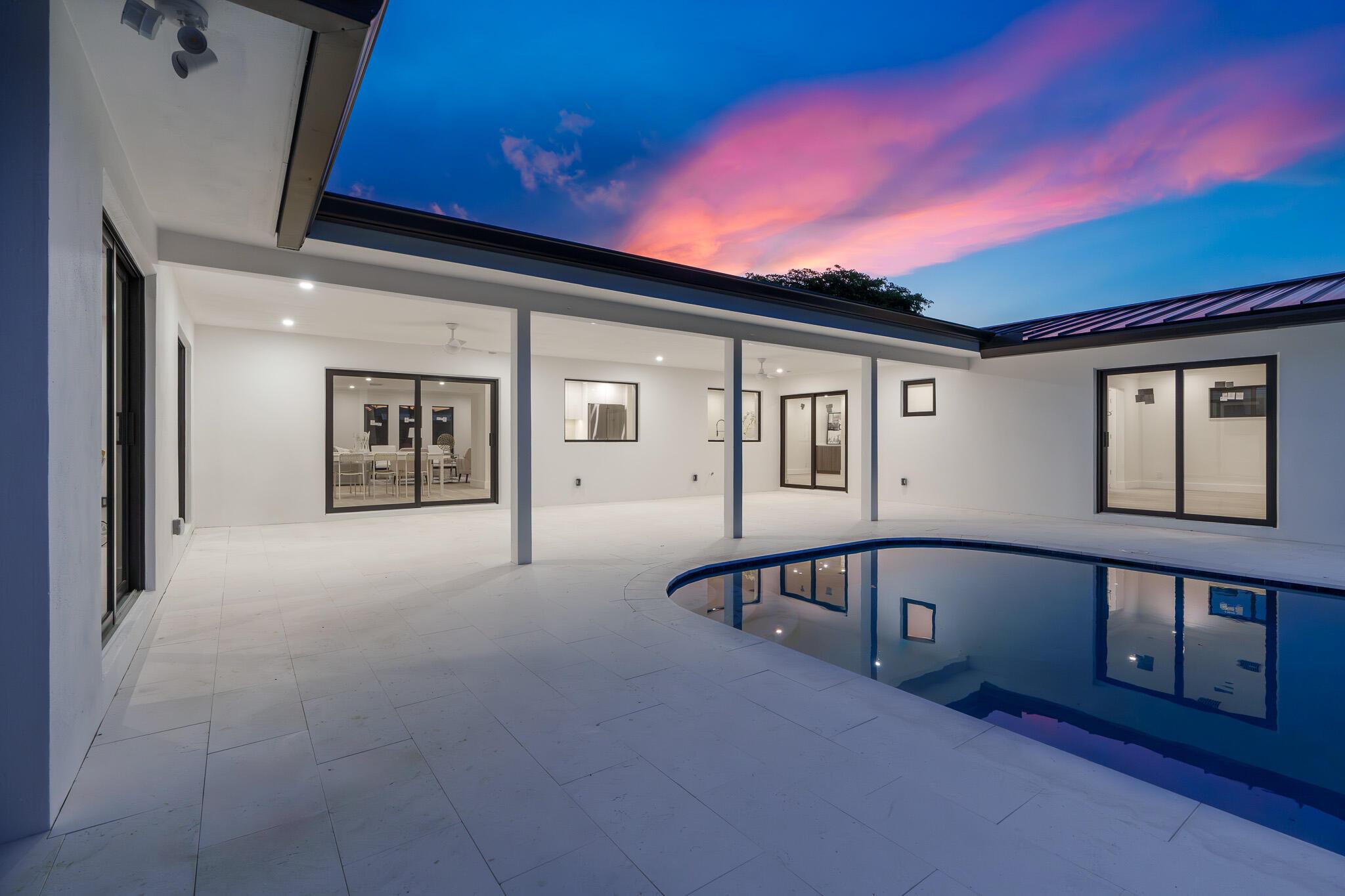 3030 Fernwood Drive